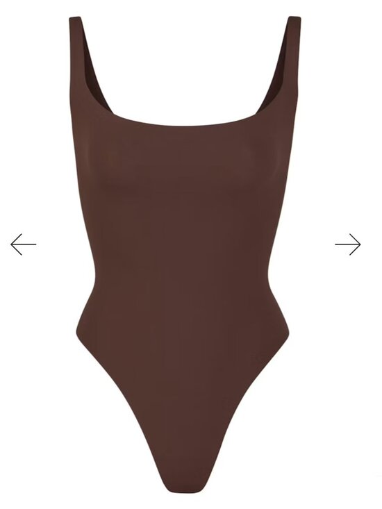 SKIMS Other - SKIMS Fits Everybody SQUARE NECK BODYSUIT